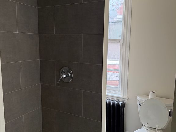 3rd image of 532 N 10th St APT 1