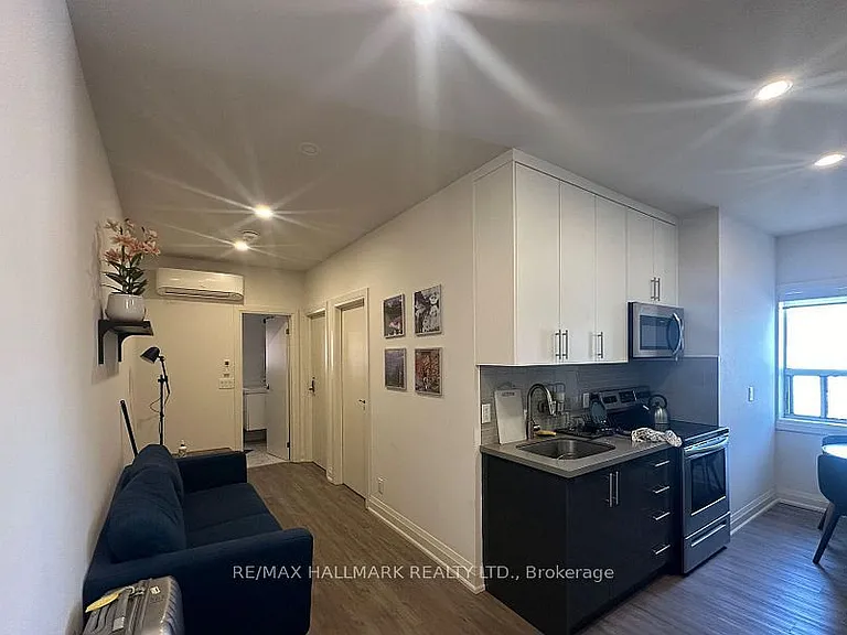 595 Saint Clair Ave W #11 — Photo 3