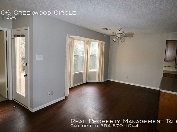 5th image of 3206 Creekwood Cir
