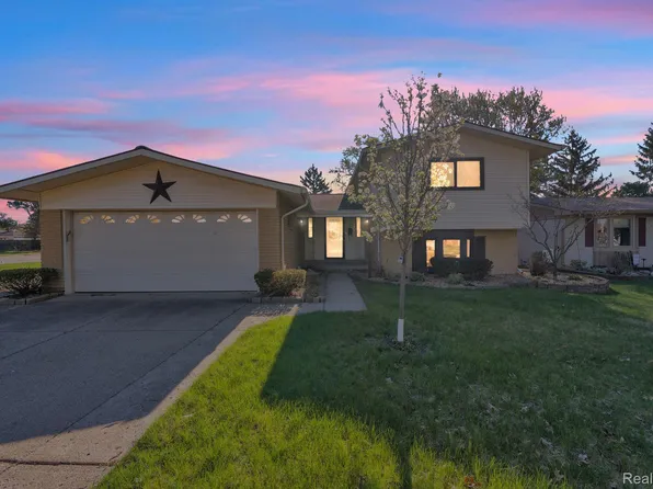 9498 Bassett St, Livonia, MI 48150