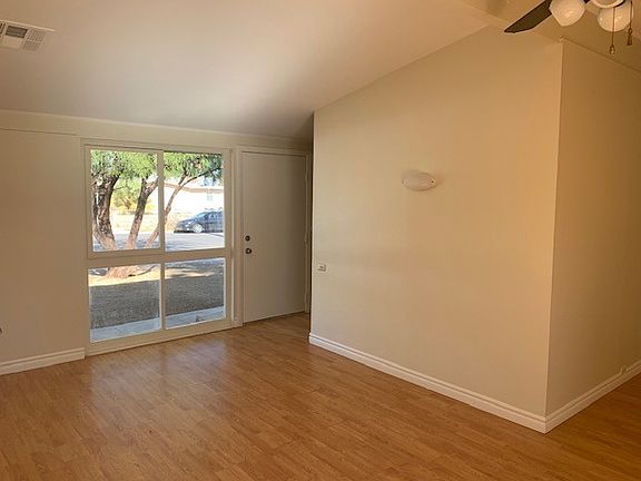 3rd image of 5609 Evergreen Ave