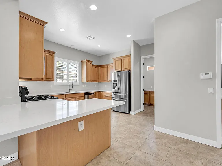 4213 E Edgemont Ave — Photo 7