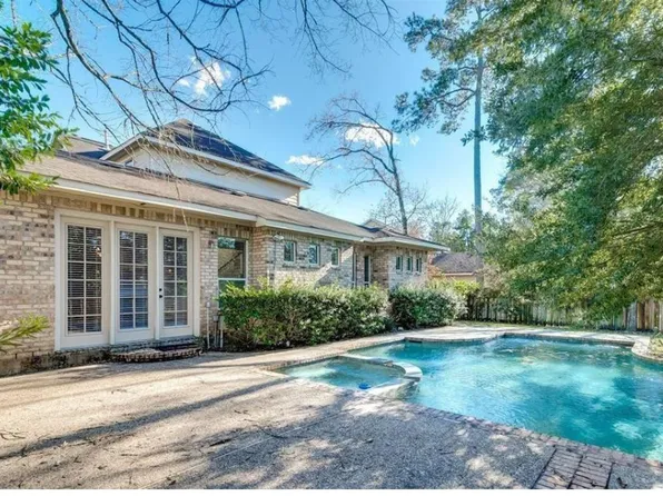 34 N Longsford Cir, Spring, TX 77382