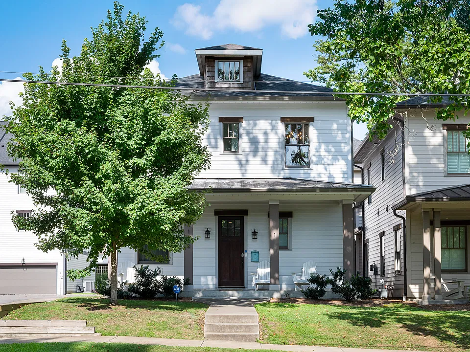 2118 Elliott Ave