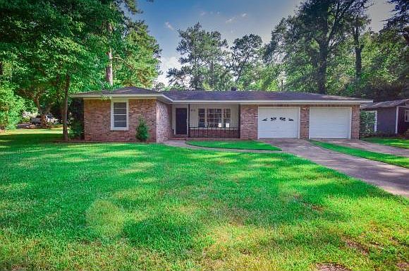 1st image of 303 Meadowbrook Dr