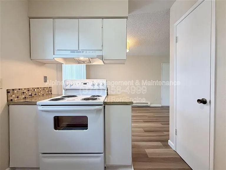 5625 SE Gladstone St #14 — Photo 7