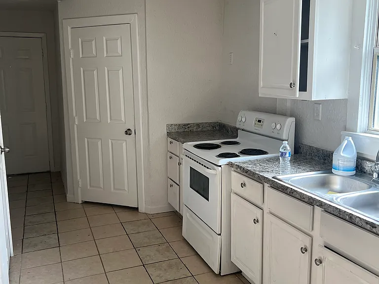 1467 W Gerald Ave — Photo 3