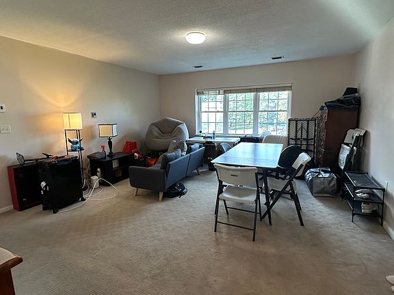 2nd image of 30 Lake Shore Ct APT 4