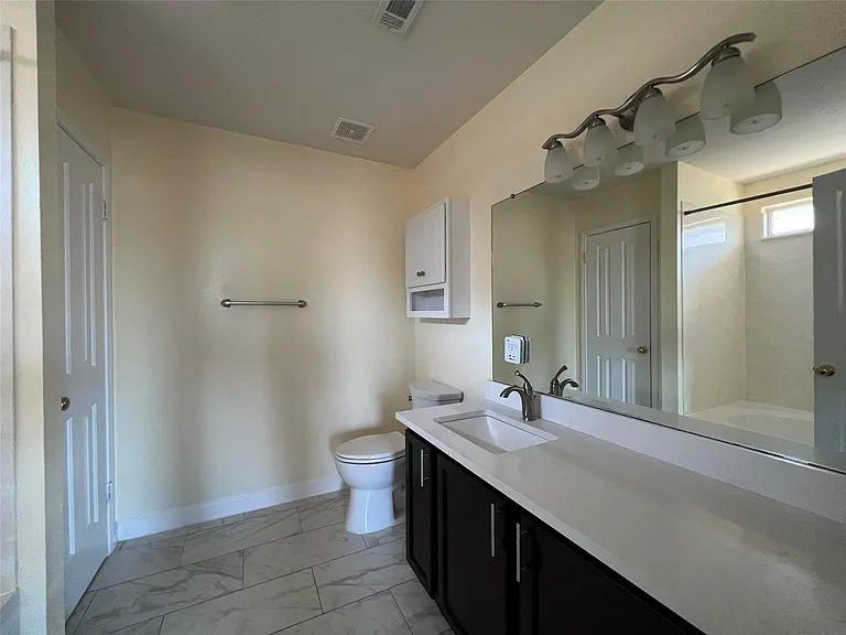 116 Remington Dr — Photo 10