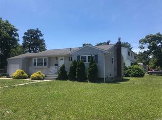 194 Gibson Ave, Brentwood, NY 11717