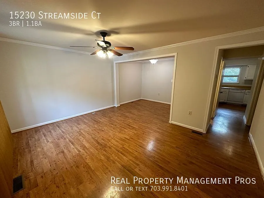 Building Photo - 15230 Streamside Ct
