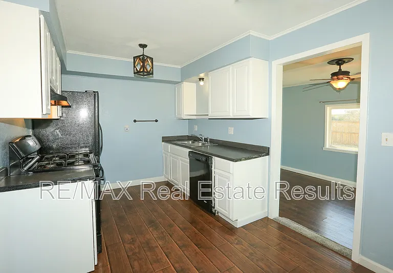 1314 W Margaret Pl — Photo 8