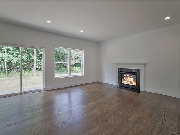 5th image of 13 Palmer Ave