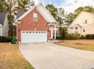 25 London Way, Spring Lake, NC 28390