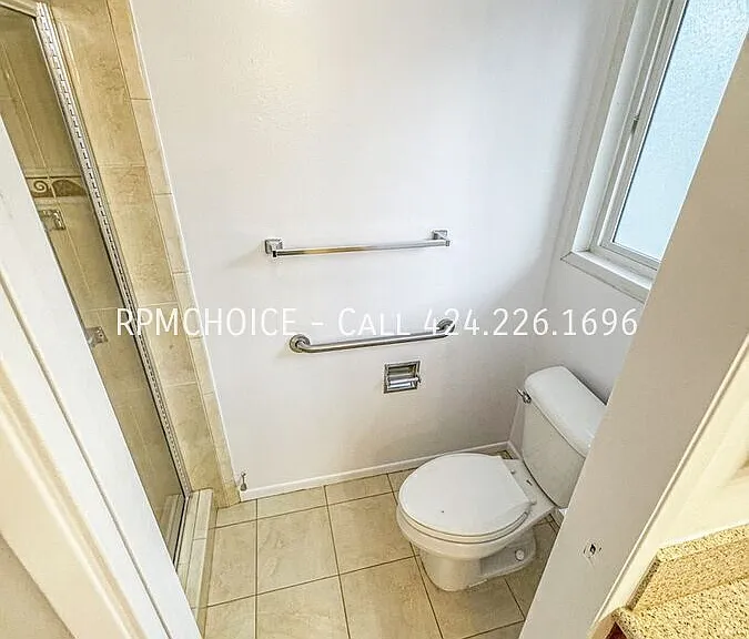 23821 Stanhurst Ave — Photo 17