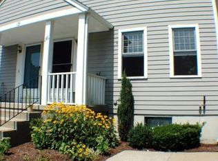 192 Twin Lakes Dr, Halifax, MA 02338