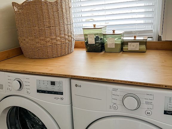4th image of 1202 Mercer St #1