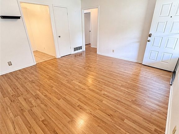 4th image of 1301 N 10th St