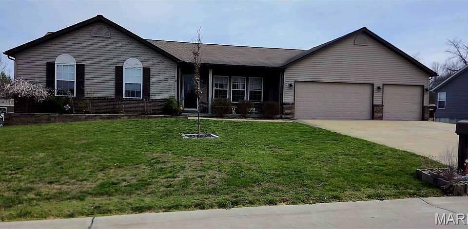 1st image of 210 Creekwood Blvd