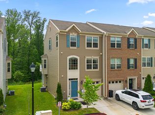 9950 Ravenhurst Rd, Middle River, MD 21220