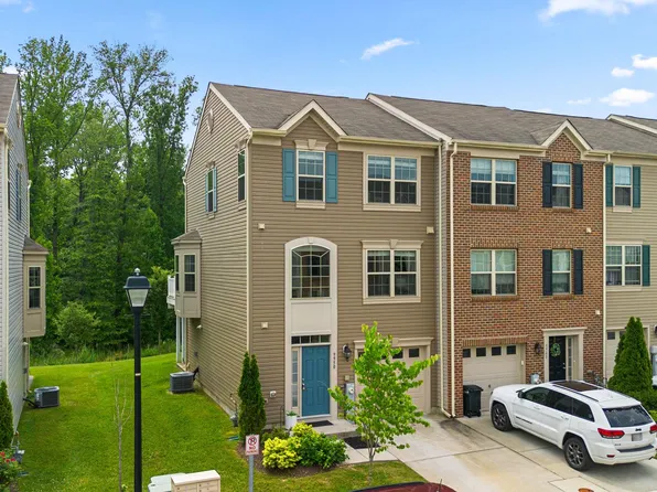 9950 Ravenhurst Rd, Middle River, MD 21220