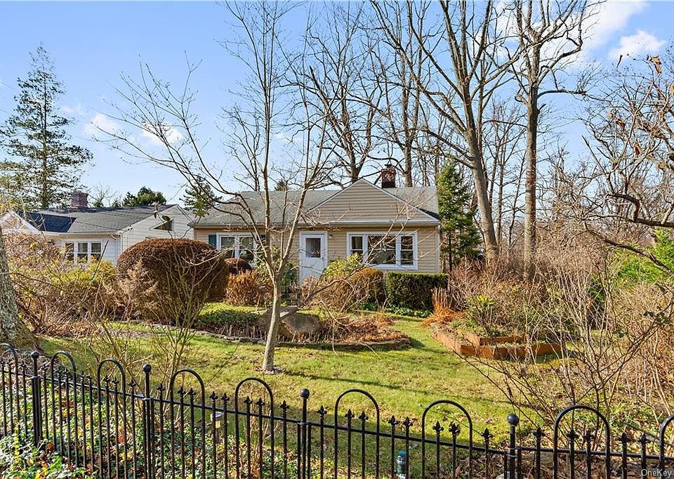 1st image of 157 Woodcrest Ave