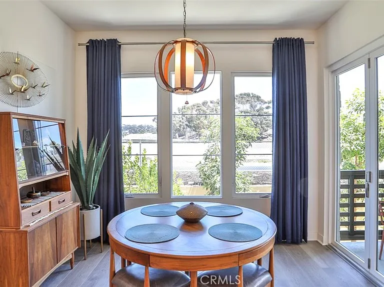 1207 Doheny Way — Photo 17