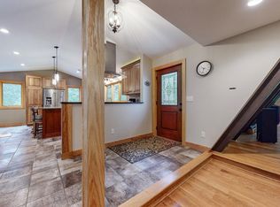 2525 Hawthorn Hill Rd NE, Rochester, MN 55906