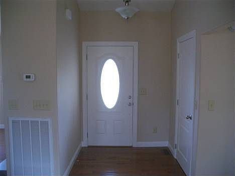 4th image of 6350 Newport Hwy
