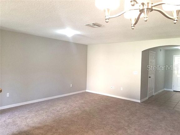 4th image of 2518 Oleander Lakes Dr