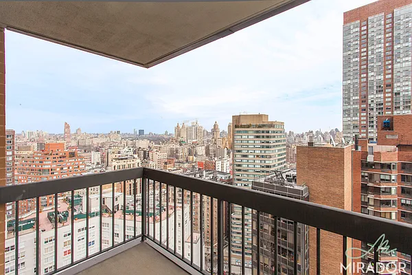 Rented by Mirador Real Estate | media 2