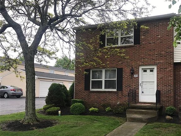 2nd image of 290 Wimbledon Ct