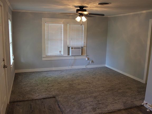 3rd image of 2712 W Upshur Ave