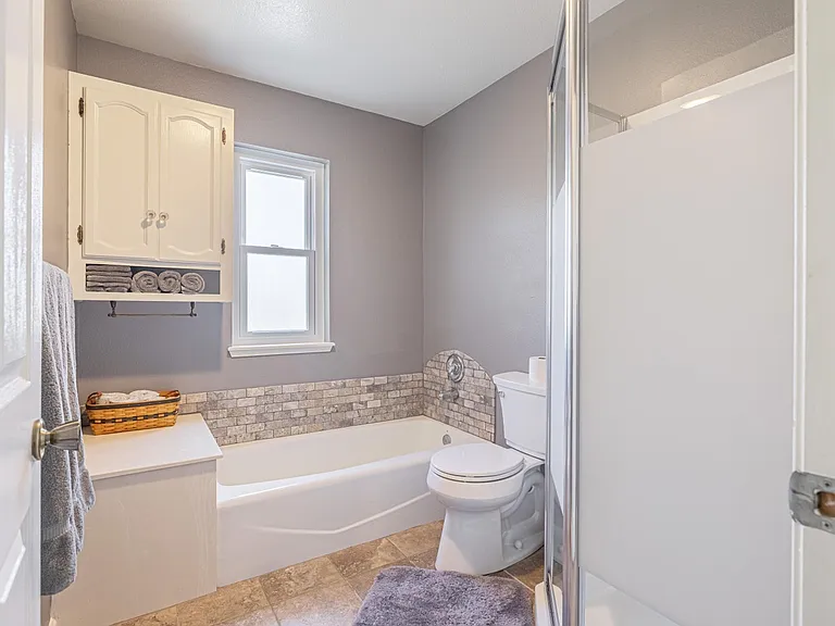 6331 Azalea Dr — Photo 3