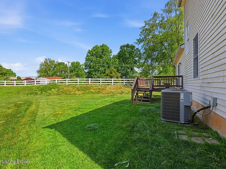 4029 Orchard Lake Dr — Photo 38