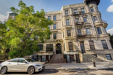 Rented by Doorway NYC, LLC