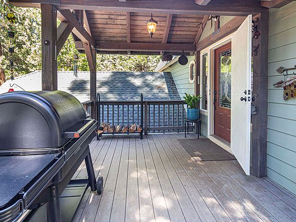 5th image of 16643 Saddle Ct