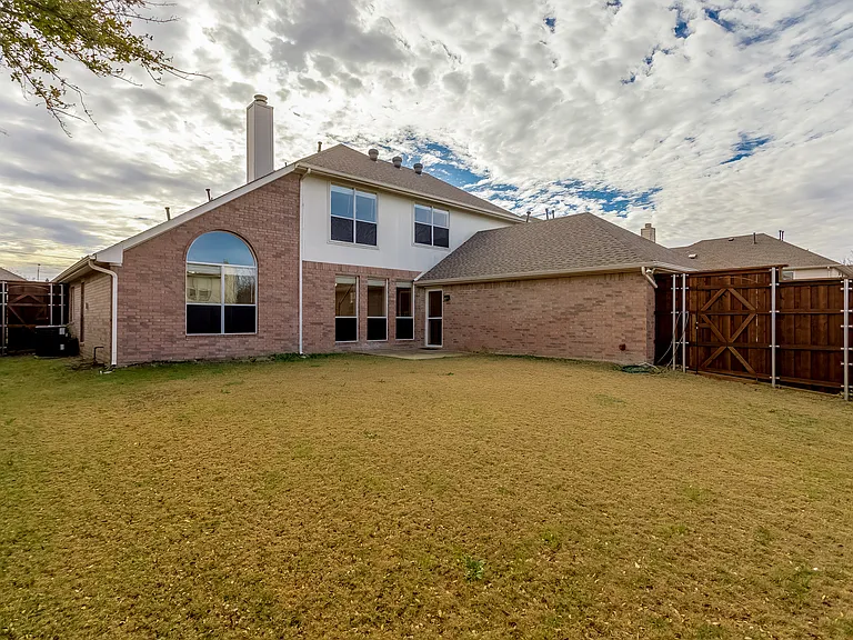 2429 Clear Field Dr — Photo 5