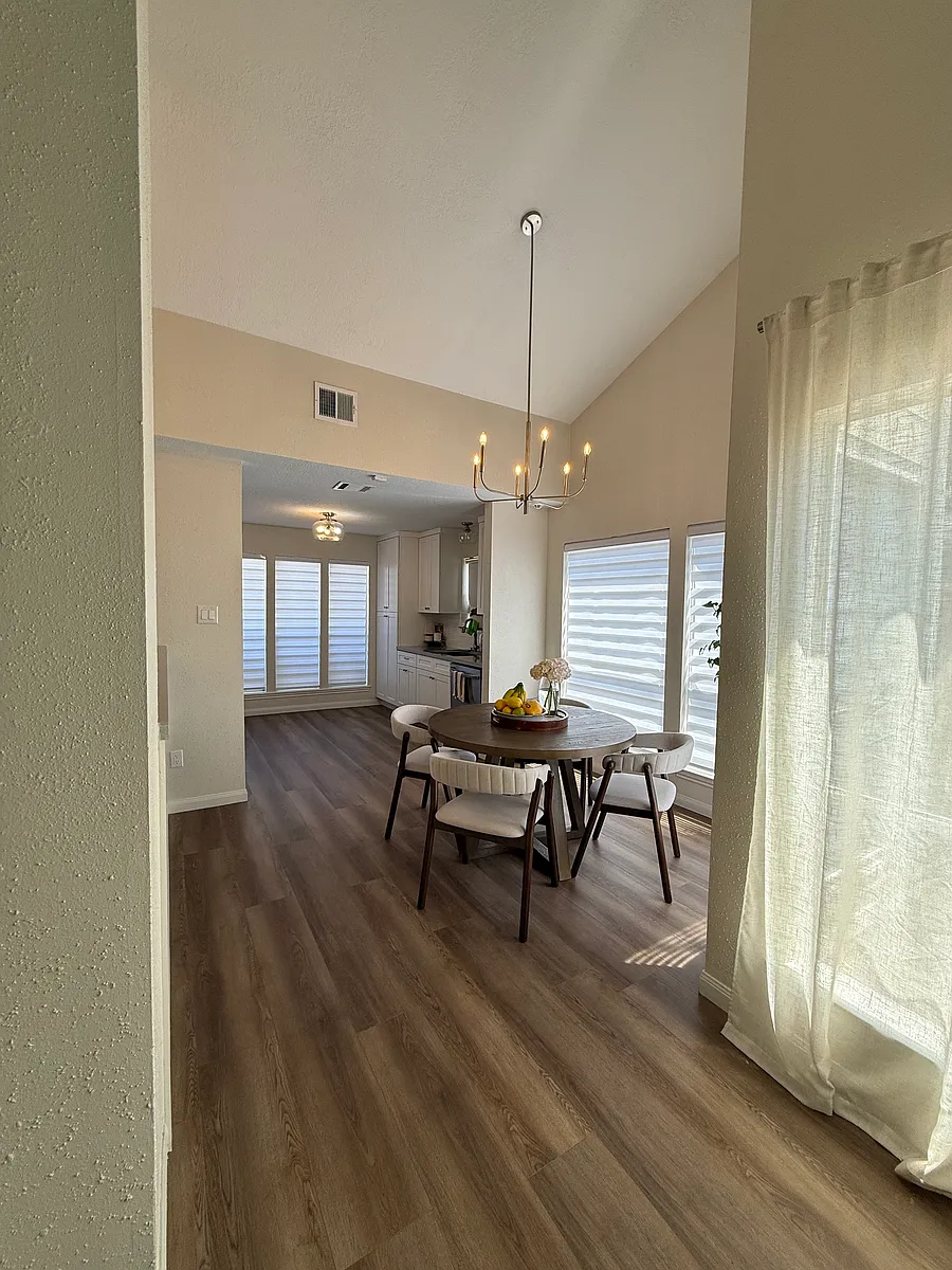 Building Photo - 18019 Autumn Hills Dr