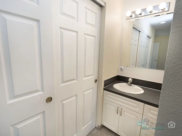 20630 Willamette Dr — Photo 18