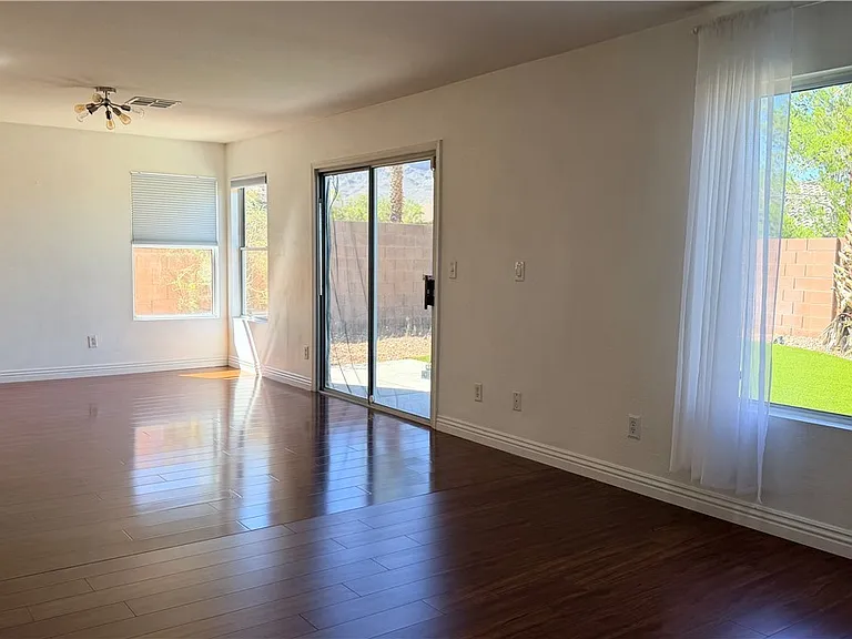 11173 Vivid Ave — Photo 7