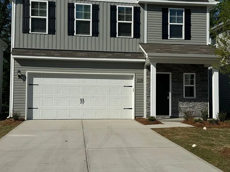 2128 Clapham Ct — Photo 1