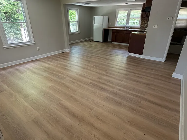 3810 Skyline Dr — Photo 3