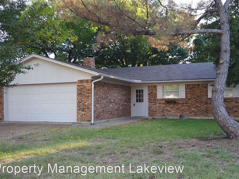 1st image of 2716 Moncayo Dr