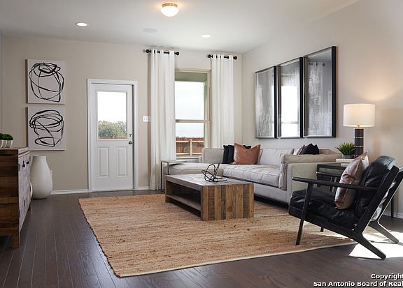 2nd image of 421 Salz Way
