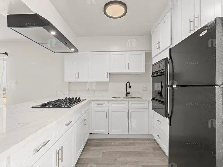 (Ar/Jo/Em:B) 350 S. Sierra Madre Blvd — Photo 8