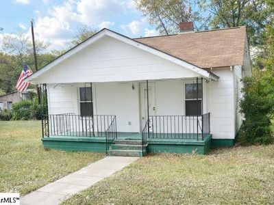 105 W Front St, Iva, SC, 29655