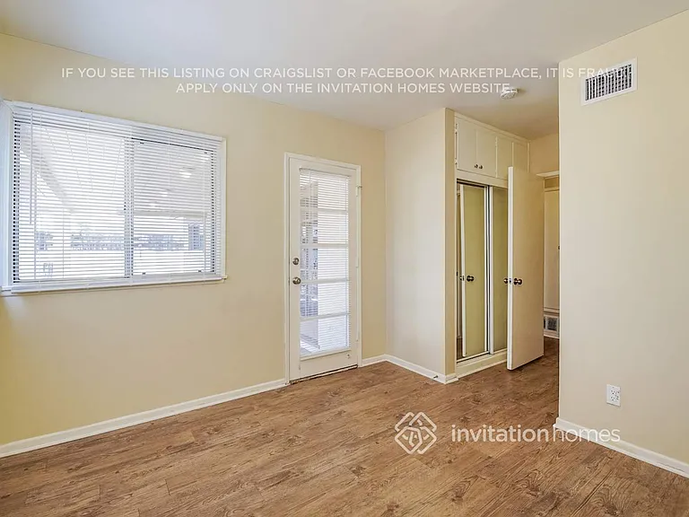 19520 Haynes St — Photo 10