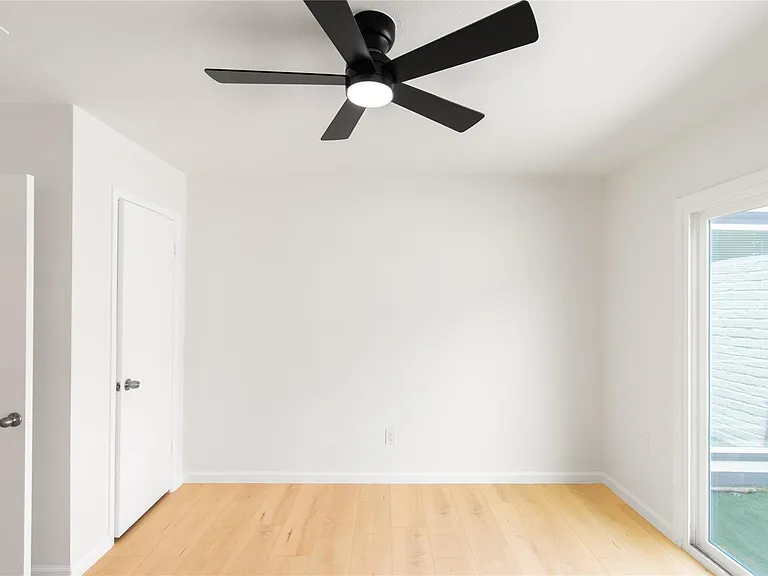 6423 Coachwood Dr — Photo 18