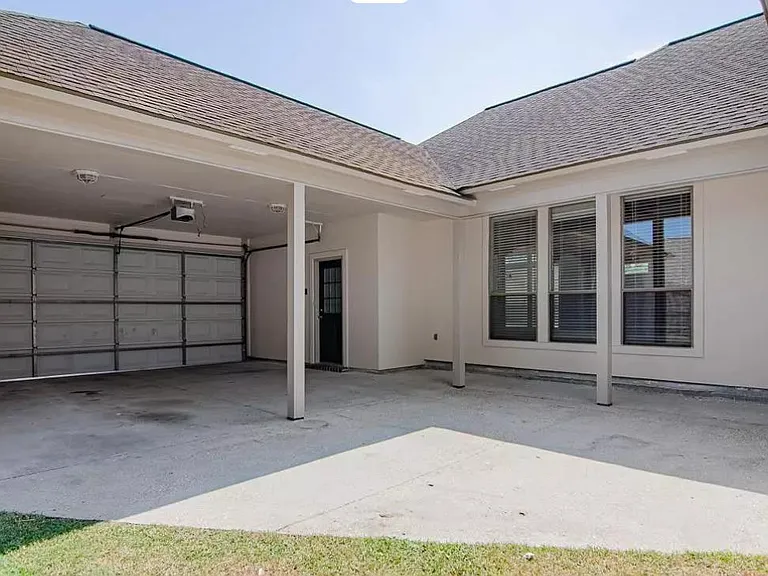13080 Dutchtown Lakes Dr — Photo 10